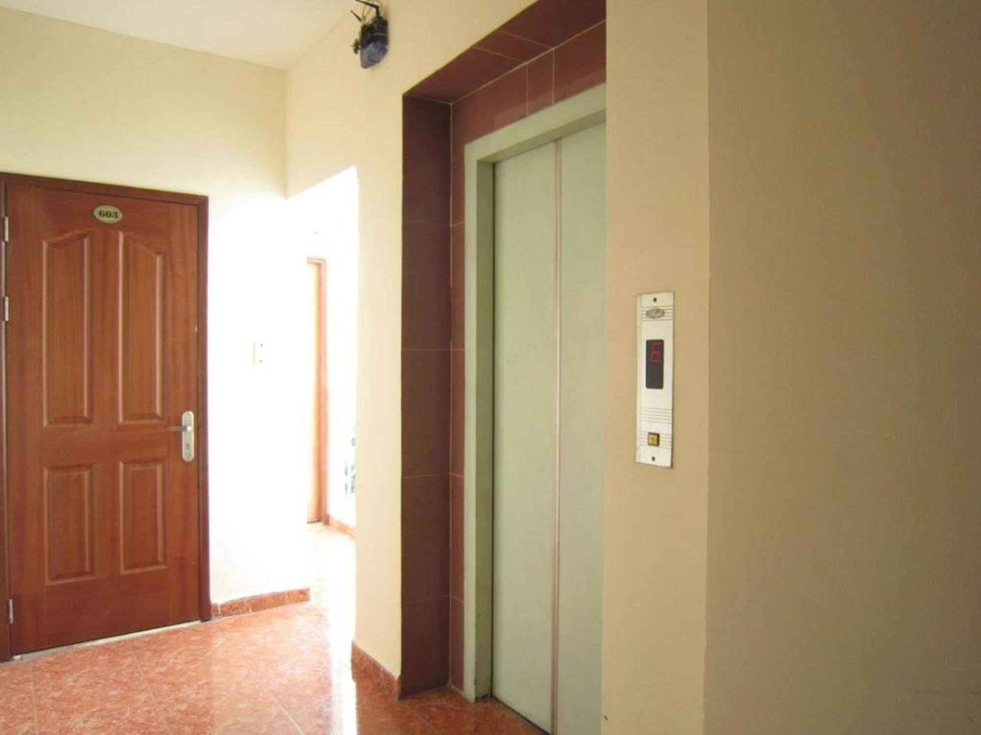 Hotel RedDoorz @ Pham Ngu Lao Street 3 Ho-Chi-Minh-Stadt Exterior foto